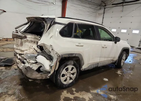 2021 Toyota Rav4 Le z USA, uszkodzony, nr VIN JTMF1RFV6MD078859